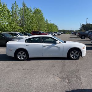 DODGE CHARGER SE - 10