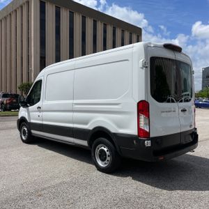 FORD TRANSIT 250 - 5