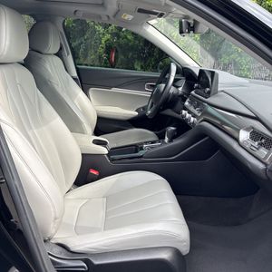 صورة مصغرة 32 لـ 2024 Acura INTEGRA BASE