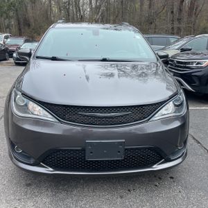 CHRYSLER PACIFICA TOURING - 10