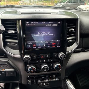 2021 RAM 3500 BIG HORN — миниатюра 35