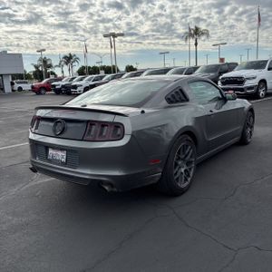 FORD MUSTANG V6 PREMIUM - 8