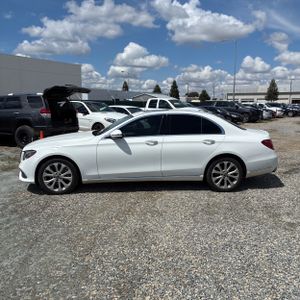 MERCEDES-BENZ E-CLASS - 3