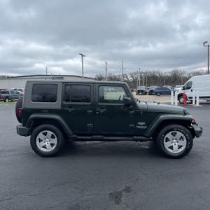 JEEP WRANGLER UNLIMITED SAHARA - 10