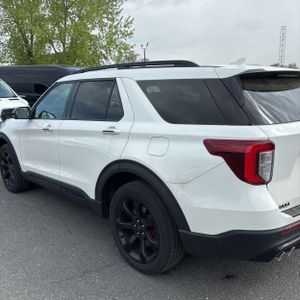FORD EXPLORER ST - 6
