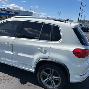 VOLKSWAGEN TIGUAN 2.0T SPORT 4MOTION - 6