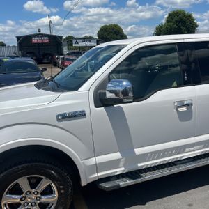 FORD F-150 LARIAT - 2