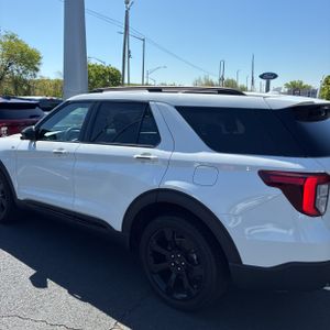 FORD EXPLORER ST-LINE - 6