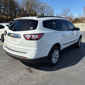 CHEVROLET TRAVERSE LS - 7