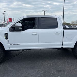 FORD F-250 SUPER DUTY LARIAT - 4