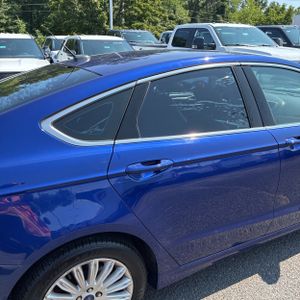 صورة 9 لـ 2014 FORD FUSION HYBRID SE