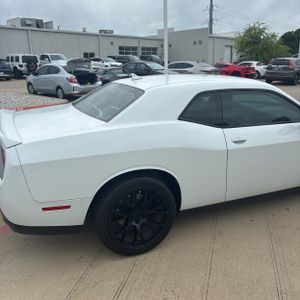 DODGE CHALLENGER SXT PLUS - 9