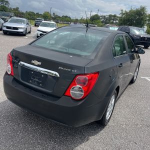 CHEVROLET SONIC LT AUTO - 8