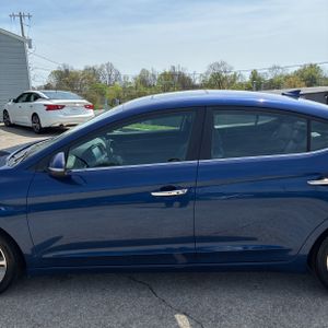 HYUNDAI ELANTRA LIMITED - 4