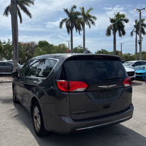 CHRYSLER PACIFICA TOURING PLUS - 5