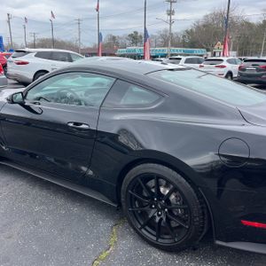 FORD MUSTANG SHELBY GT350 - 6