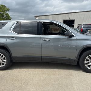 CHEVROLET TRAVERSE LS - 9