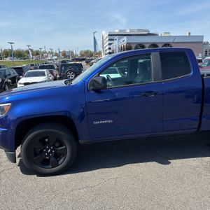 CHEVROLET COLORADO LT - 2