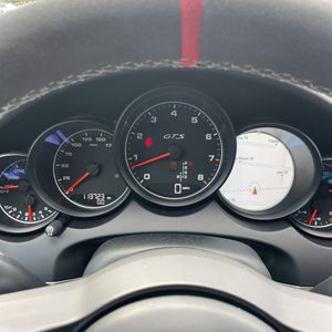صورة 41 لـ 2018 Porsche CAYENNE GTS