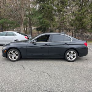 BMW 330I XDRIVE - 3