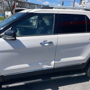 FORD EXPLORER XLT - 4