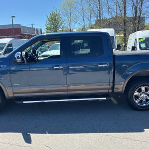FORD F-150 LARIAT - 4