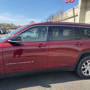 JEEP GRAND CHEROKEE L LIMITED - 4