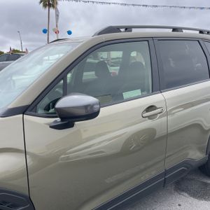 2025 Subaru FORESTER PREMIUM — фото 4