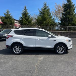FORD ESCAPE SE - 10