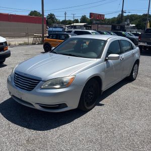 2011 Chrysler 200 LX 照片 1