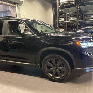 صورة مصغرة 13 لـ 2025 Honda PILOT SPORT