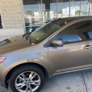 FORD EDGE SEL - 2