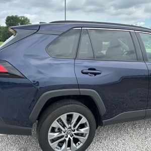 2023 Toyota RAV4 XLE PREMIUM photo 9