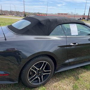 FORD MUSTANG ECOBOOST PREMIUM - 9