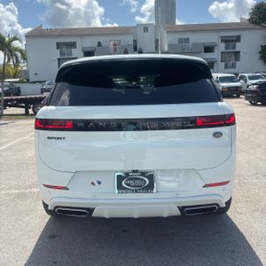 صورة 7 لـ 2023 LAND Rover RANGE ROVER SPORT P400 DYNAMIC SE