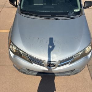 2013 Toyota RAV4 LE 照片 15