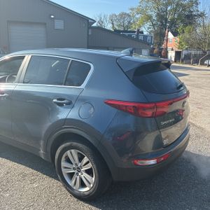 KIA SPORTAGE LX - 6