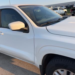 2022 Nissan FRONTIER SV — миниатюра 13