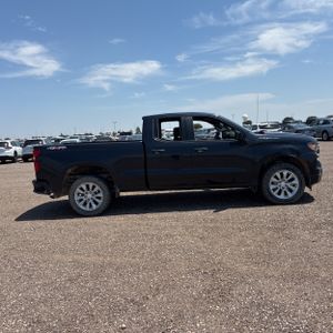 صورة 10 لـ 2022 Chevrolet SILVERADO 1500 CUSTOM