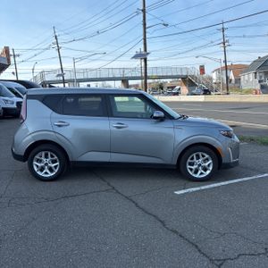 KIA SOUL LX - 10