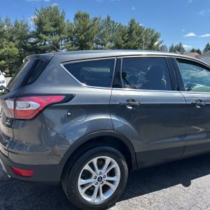 FORD ESCAPE SE - 9