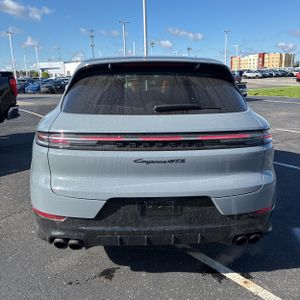 PORSCHE CAYENNE GTS - 7