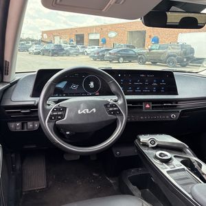 2024 KIA EV6 WIND — миниатюра 36