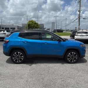 صورة 10 لـ 2023 JEEP COMPASS LIMITED