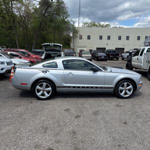FORD MUSTANG V6 DELUXE - 10