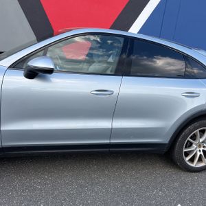 PORSCHE CAYENNE COUPE - 4