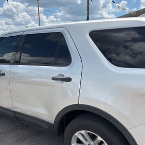 FORD EXPLORER BASE - 6