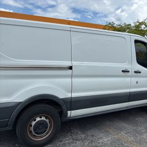 FORD TRANSIT 150 - 9