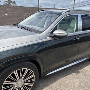 MERCEDES-BENZ GLS - 2