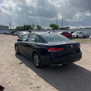 VOLKSWAGEN PASSAT S - 4